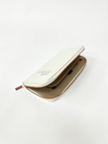 White Scissor Case