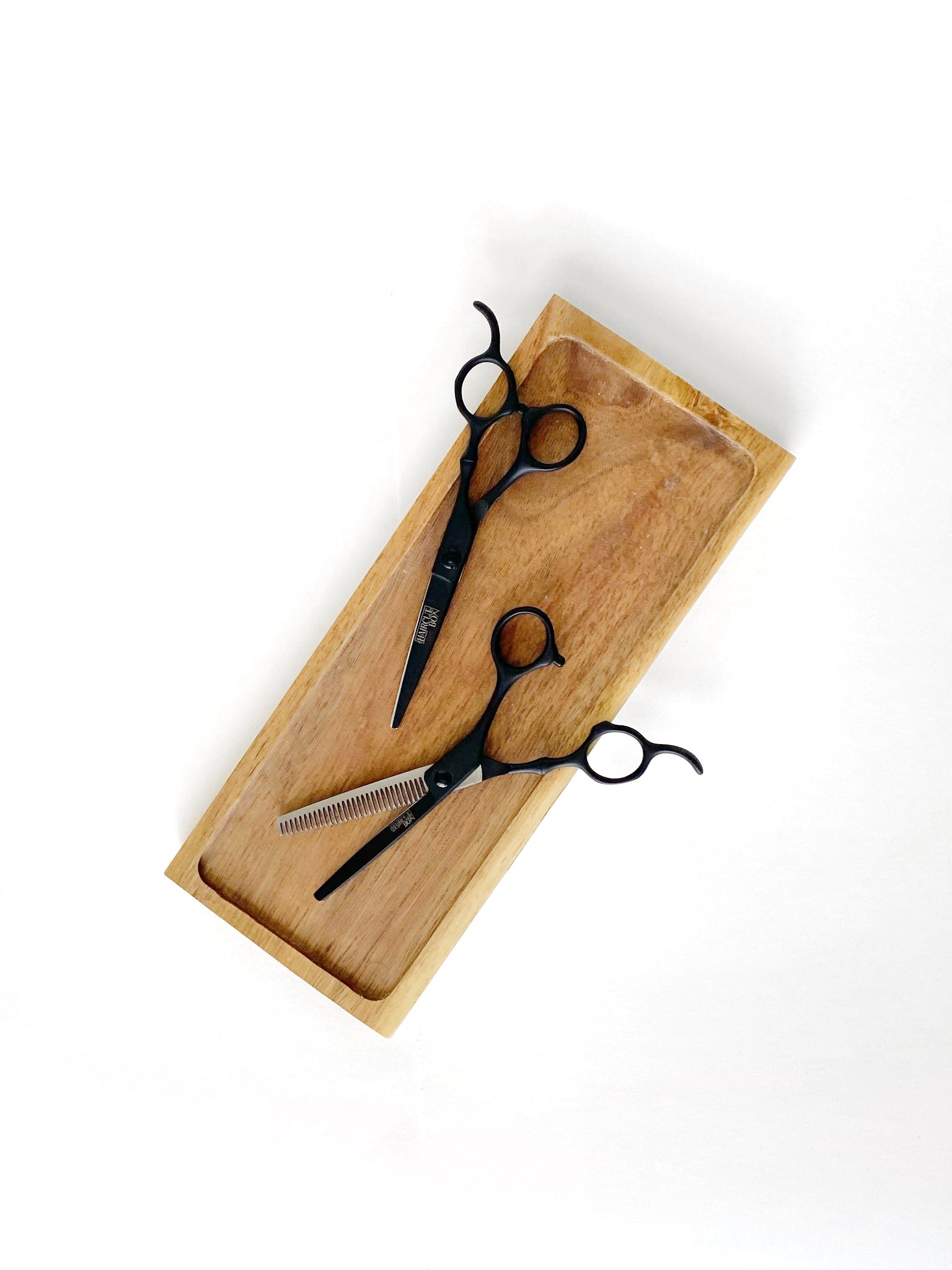 Deluxe Scissors-Black – The Haircut Box